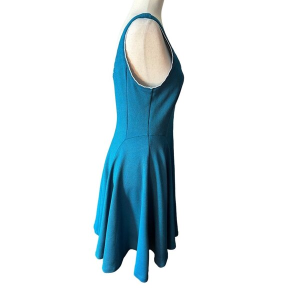 Venus Dress Women M Teal Blue Fit and Flare Knee Length Summer Sleeveless - Picture 4 of 9